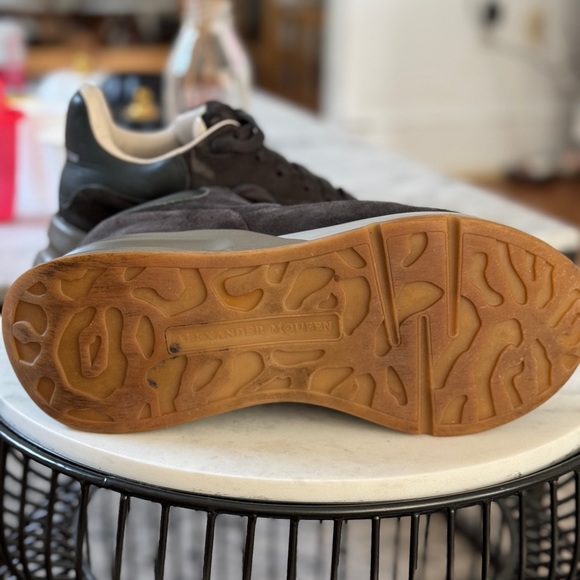 Alexander McQueen size US 8.5 EU41.5 - Picture 9 of 10